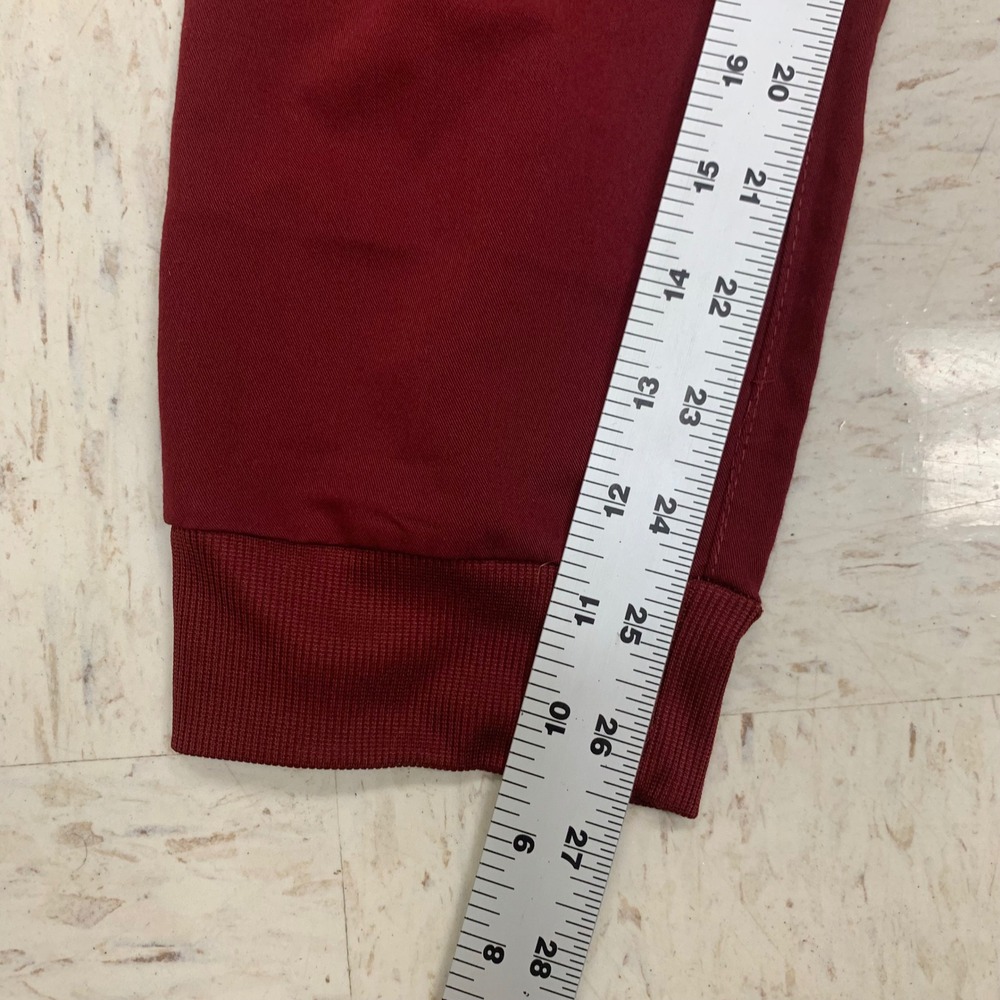 Women's Fabletics Burgundy Scrub Set Top And Jogger Pants Size Small - Picture 7 of 16